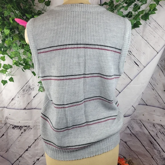 Cooper - Picture 2 of 10